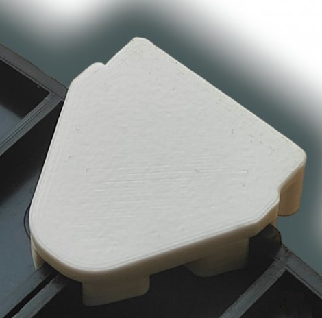 3D TISK Spojka S DRŽÁKEM MANTINELU pro ulomené rohy Ites autodráhy