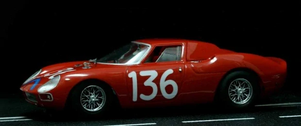 Model Fly auta na autodráhu Ferrari 250LM