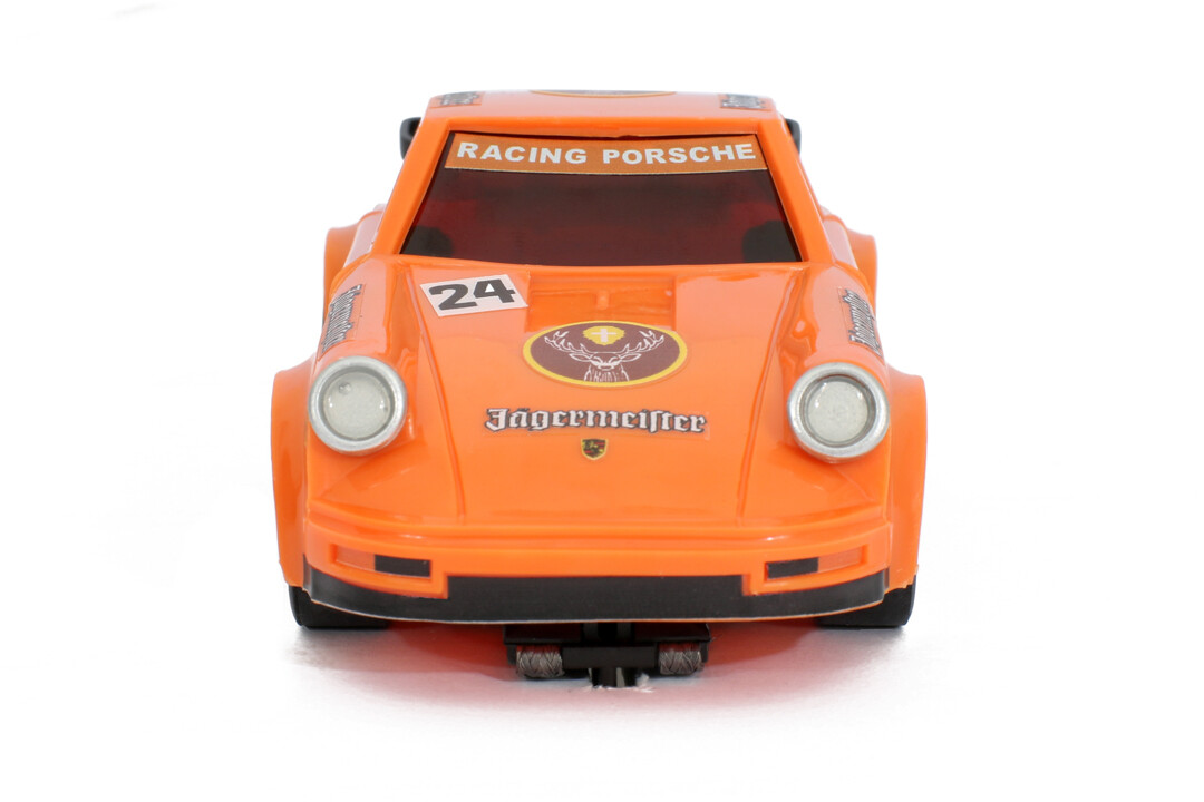 Porsche 911 Startovní číslo 24 - model Jägermeister1:32