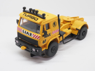 LIAZ NA AUTODRÁHY ITES, CARRERA atd. TAHAČ OKROVÝ. 14000 / 20000 ot.