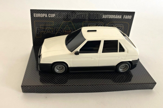 Favorit City, bílý - Model SRC 1:28 - motor 12 OOOotk. -K autodráze ITES, FARO, EuropaCup, Gonio .