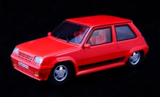 Model Fly auta na autodráhu Renault R5 turbo