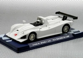 Model Fly auta na autodráhu LOLA B98/10